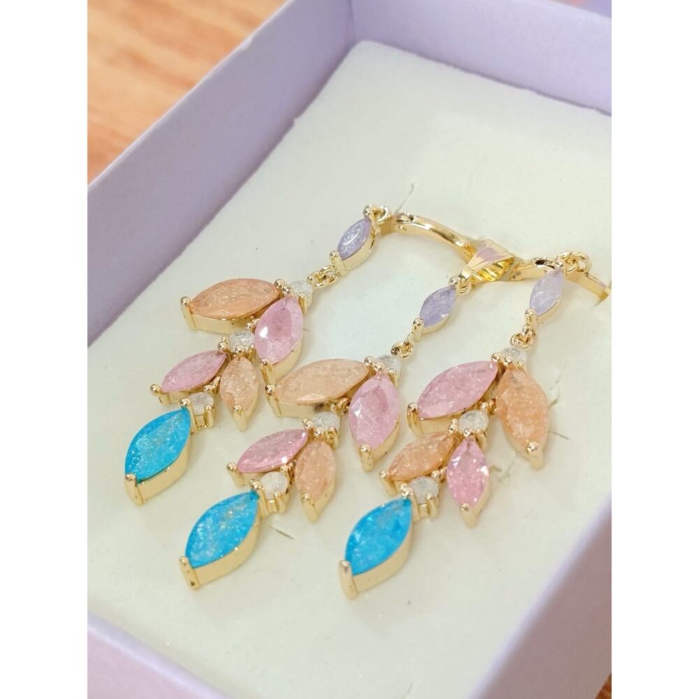 Golden Time Cluster Drop Pendant & Earring Set Gold-Plated - Picture 2 of 7